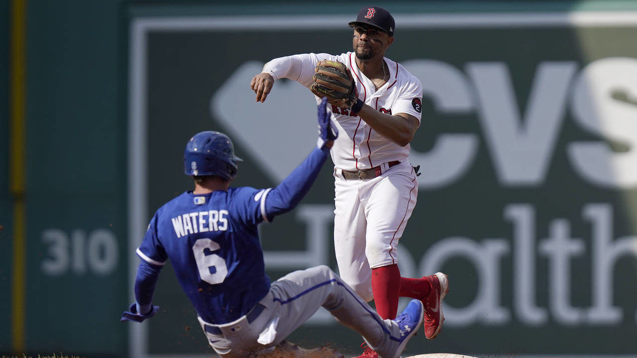 Baseball Aruba - At shortstop No. 2, Red Sox legend Xander