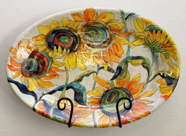 Attleboro Arts Museum benefit auction features �off the