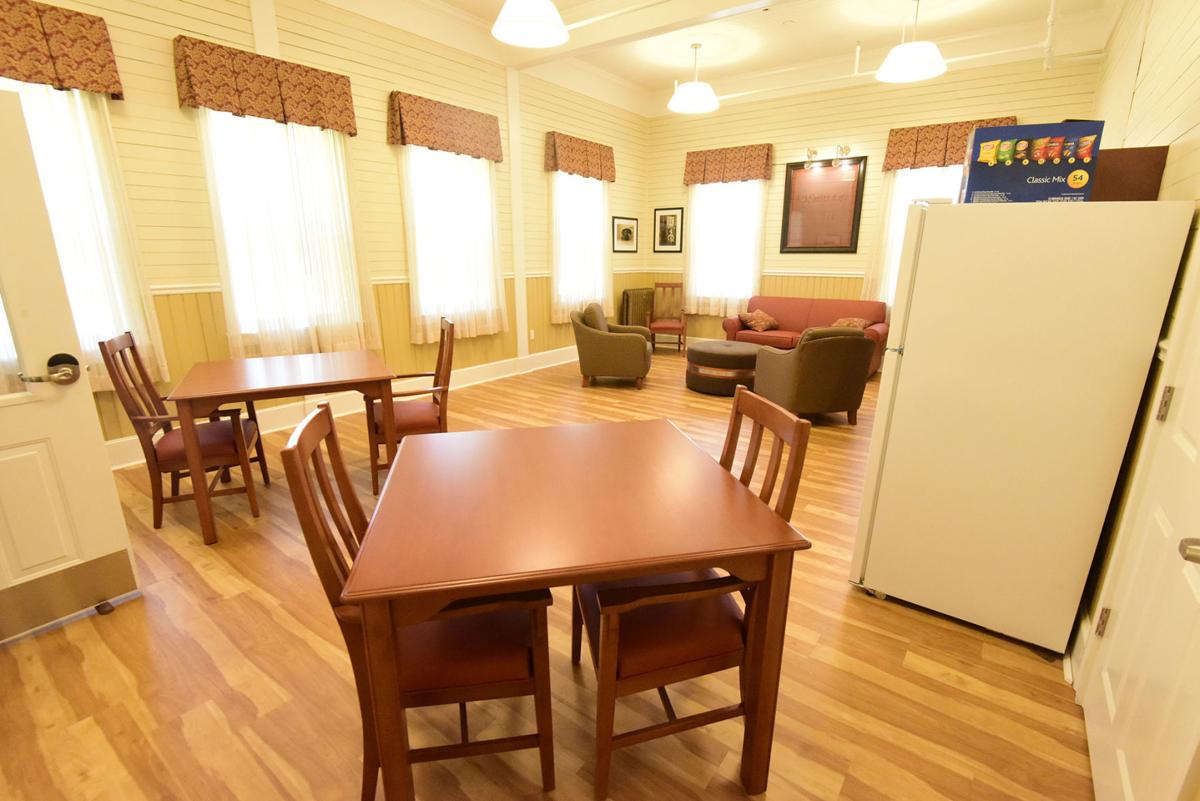 Jewel Crossing Apartments In North Attleboro Showcase New Moderate Income Housing Local News Thesunchronicle Com