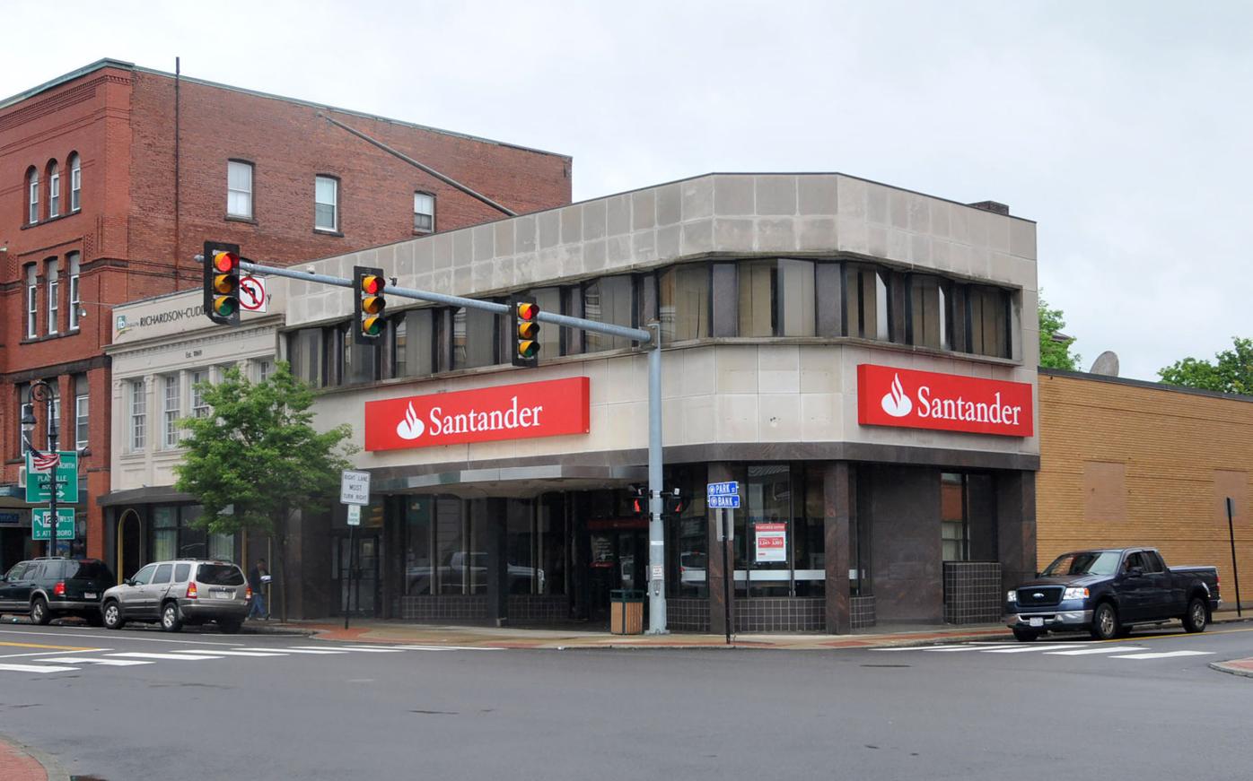 Santander cites customers moving to online banking as reason for closing  Attleboro branch | Local News 