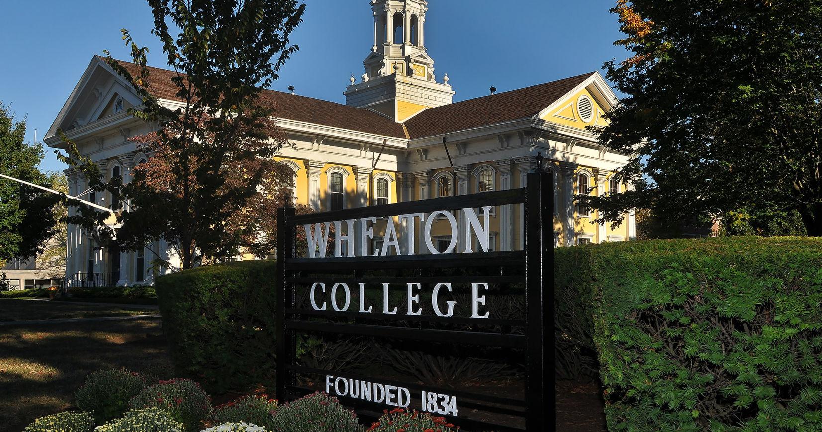 Norton police warn of traffic tie-ups due to Wheaton graduation Saturday - Vimarsana News