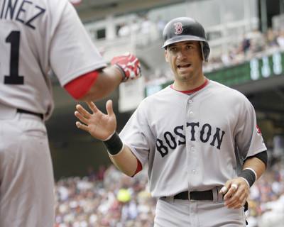 Varitek exercises option to remain with Red Sox