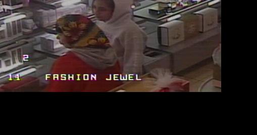 Three suspects flee North Attleboro mall store with more than $3,000 worth of fragrances - Vimarsana News