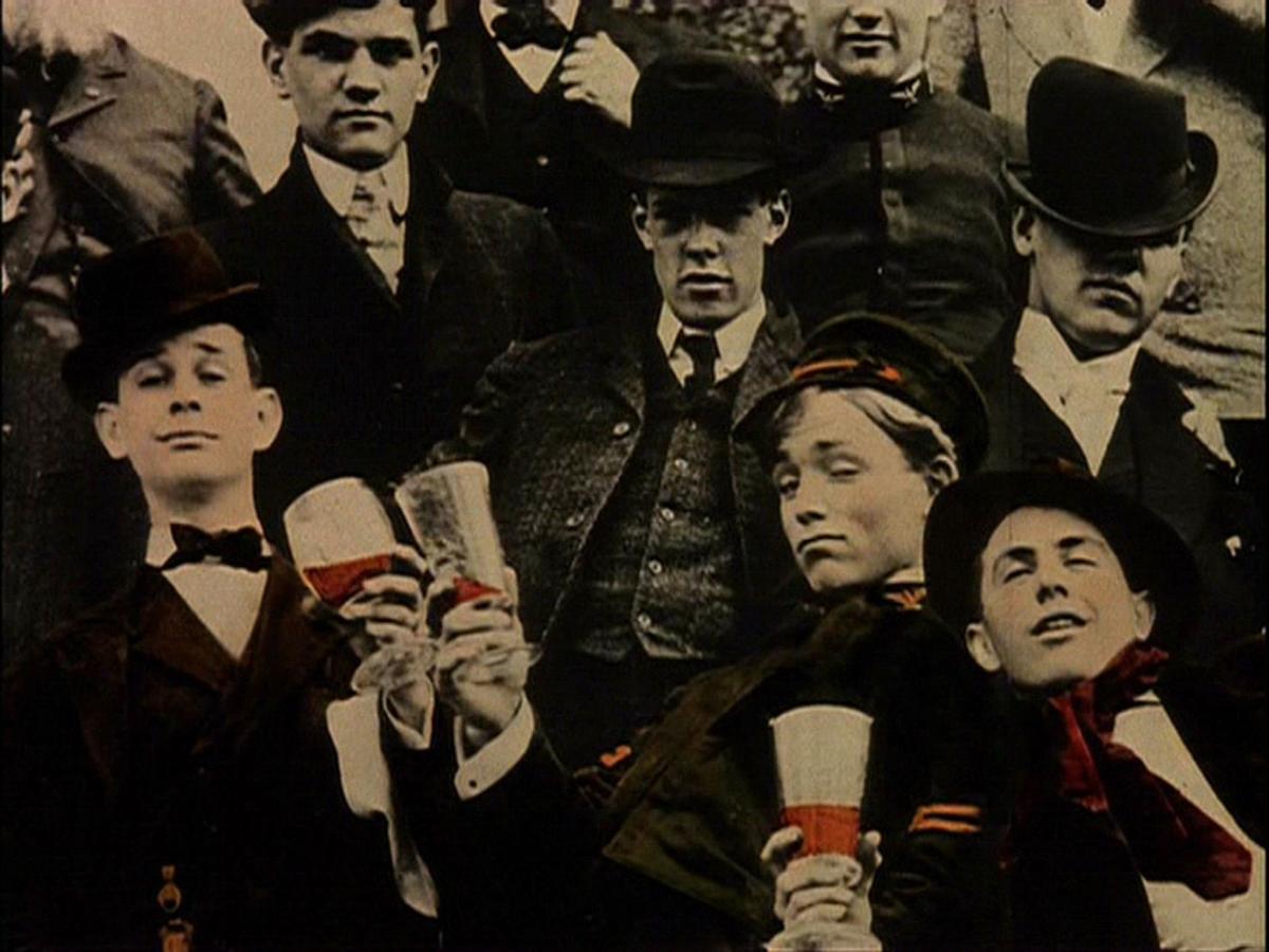 'Where everybody knows your name' Go