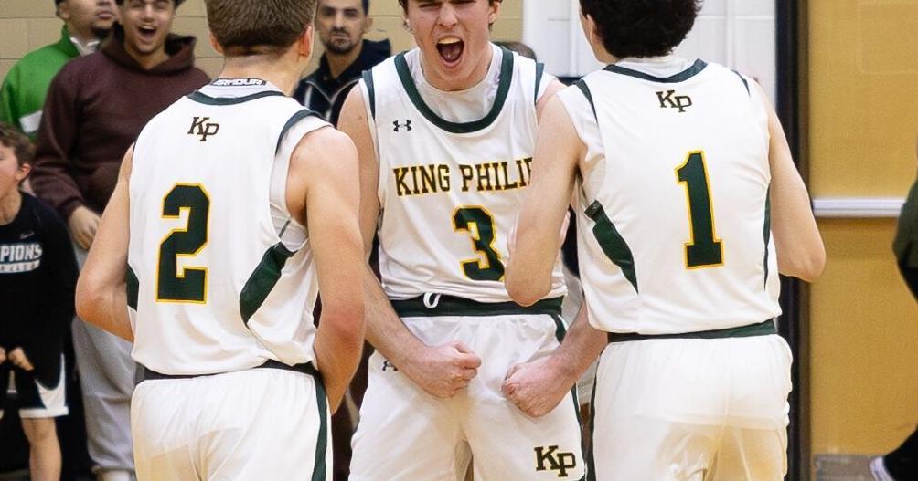 H.S. BOYS BASKETBALL Kilroy's lastsecond 3pointer keeps King Philip
