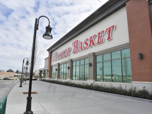 Seabrook Plaza is still getting a New Market Basket