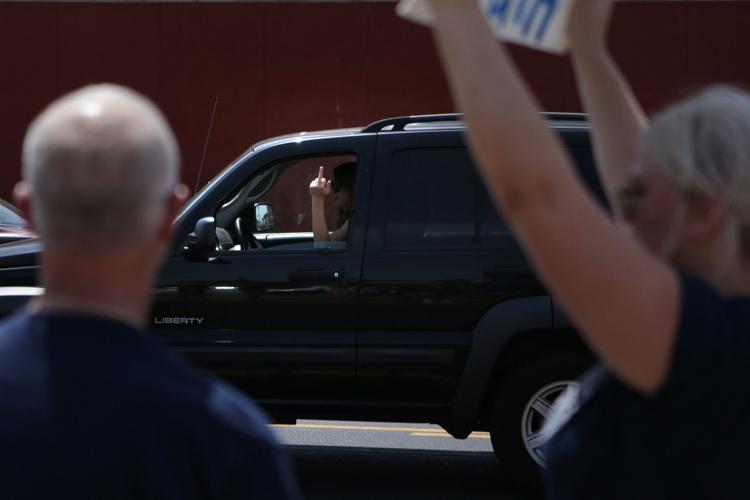 Support rally for Ferguson police officer Darren Wilson