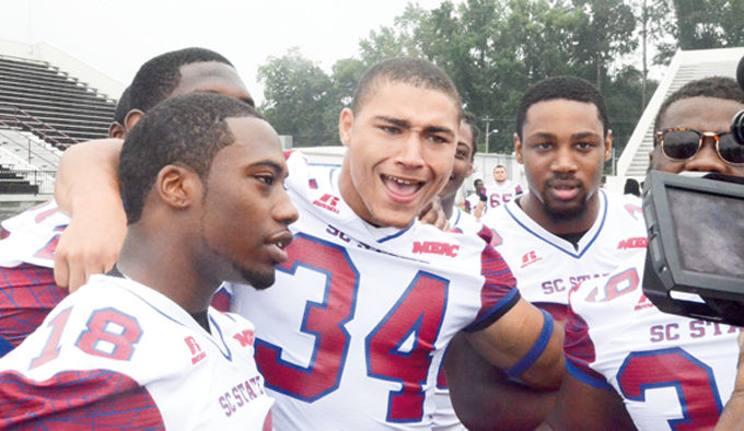 Semi-professional football team finds talent at Fort Bragg, Article