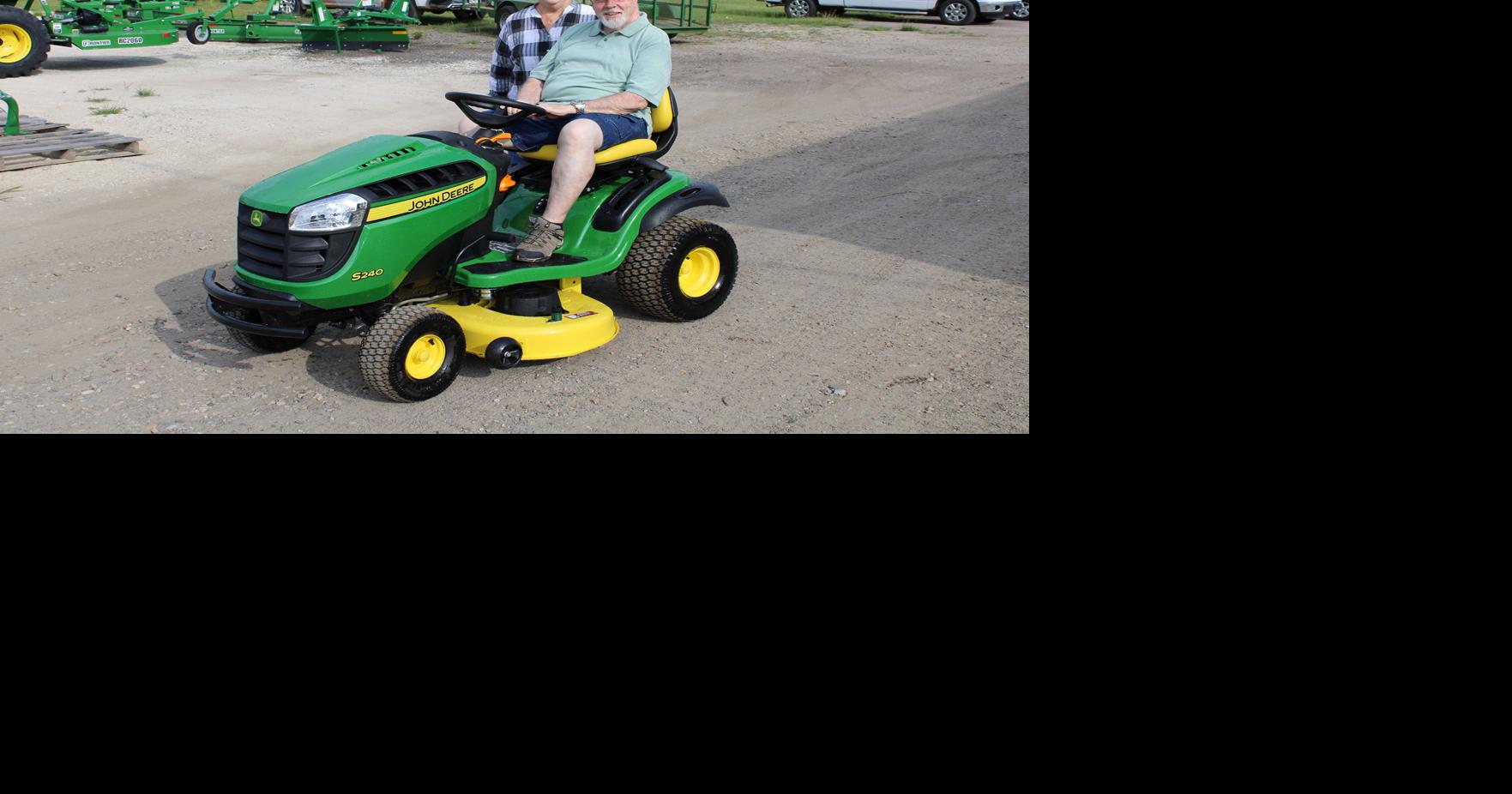 Aiken Electric holds drivethru annual meeting