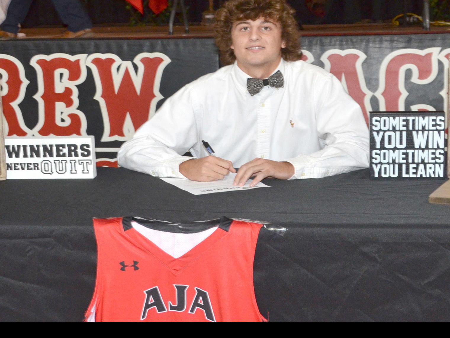 Aja S Gleaton Inks With Erskine Men S Basketball Boys Thetandd Com