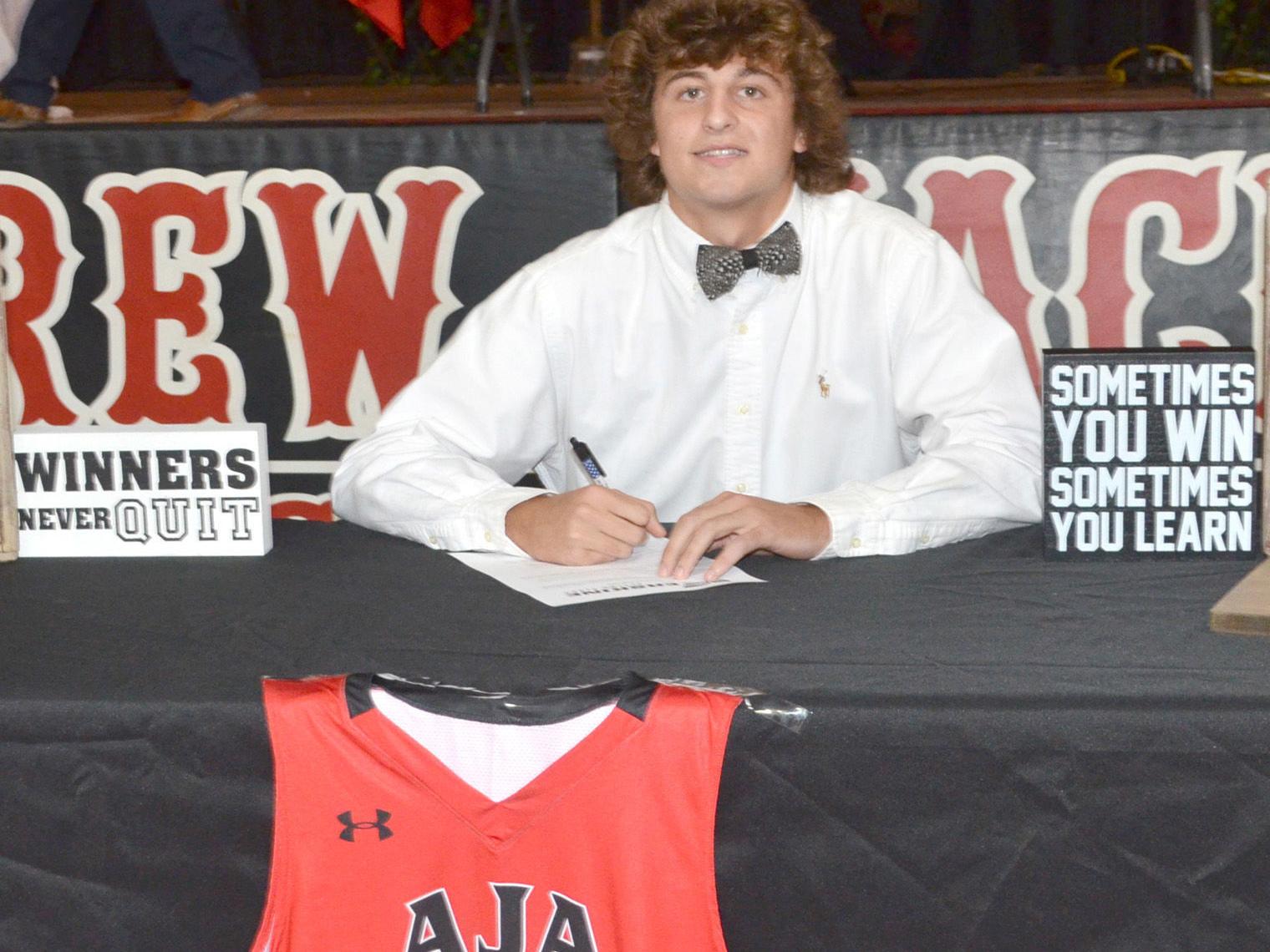 Aja S Gleaton Inks With Erskine Men S Basketball Boys Thetandd Com