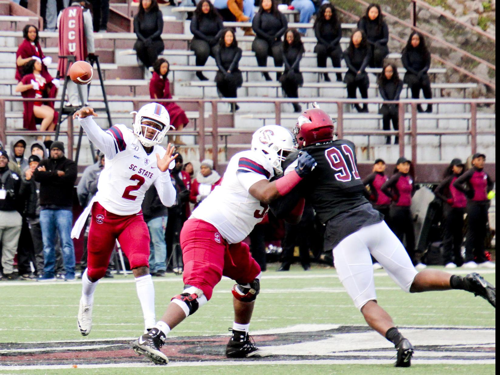S C State Football Bulldogs Roll Over Eagles 24 0 In Meac Play