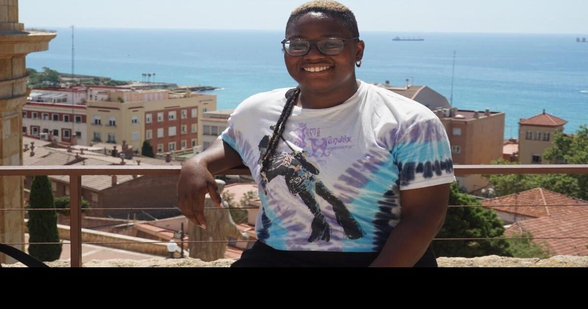 Two SC State students get international experience