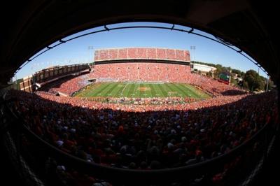 Georgia Vs Clemson To Be Shown On Big Screens In Death