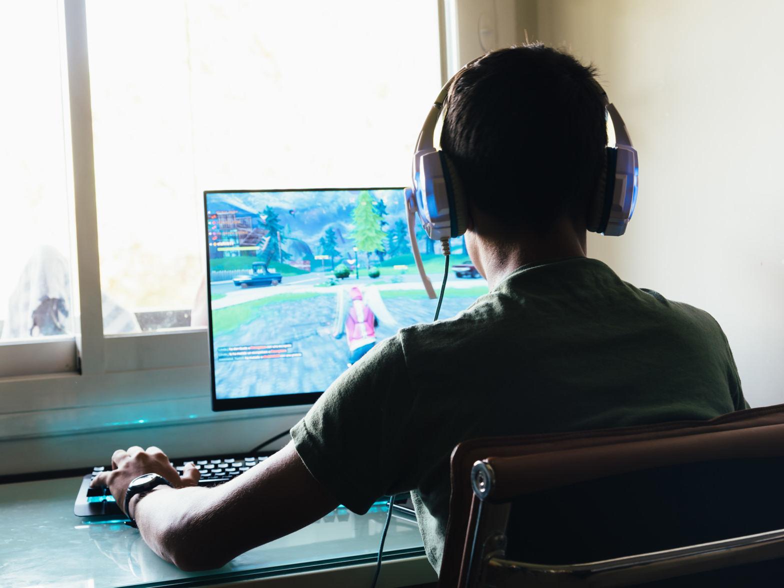 How To Protect Your Kid From Fortnite Scams Parenting