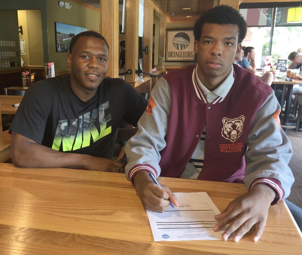 Orangeburg Wilkinson S Utsey Signs To Play Basketball For Allegany