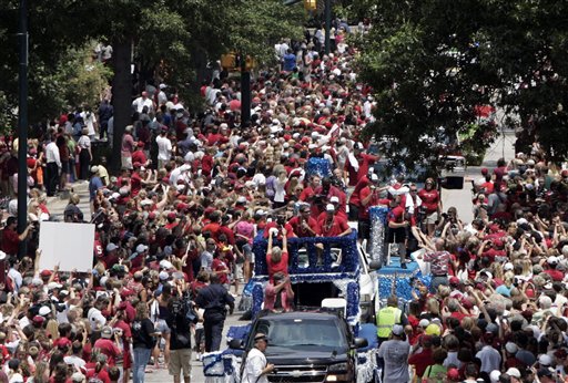 S.C.'s College World Series champions get parade