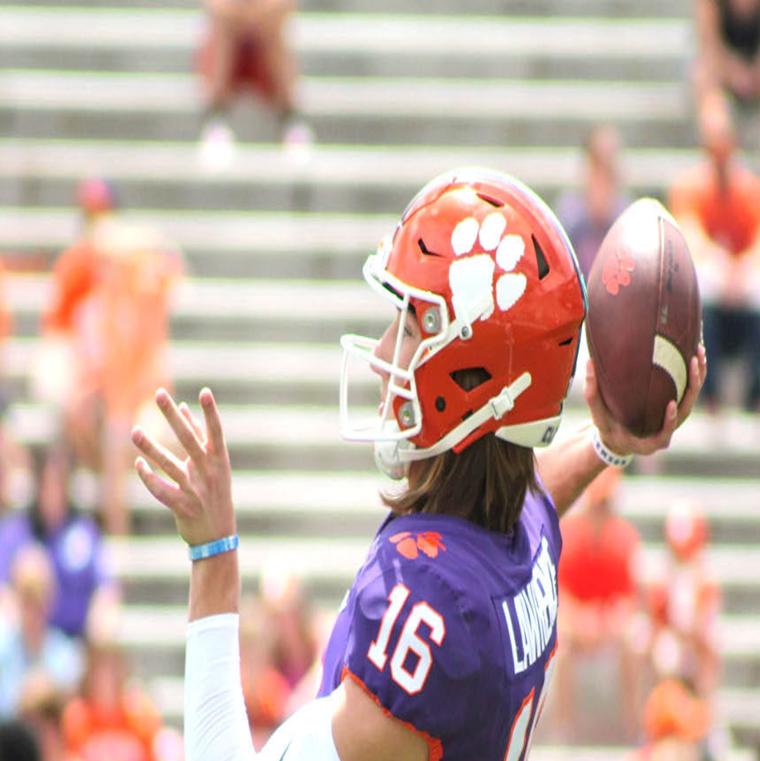 Clemson Football Orange Wins Qb Battle Tightens Clemson