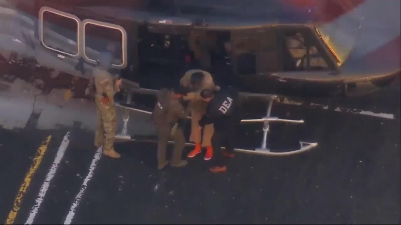 Handcuffed Maduro and wife transferred under heavy armed guard to New York  Court, image size:1280x720