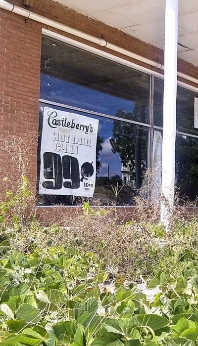Old Piggly Wiggly on Russell