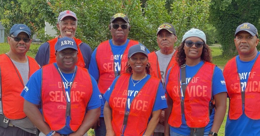 Vets clean up road on Day of Service - Vimarsana News