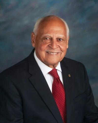 Success has no ZIP code: Legendary SC State head football coach celebrates expansion of charter school named for him