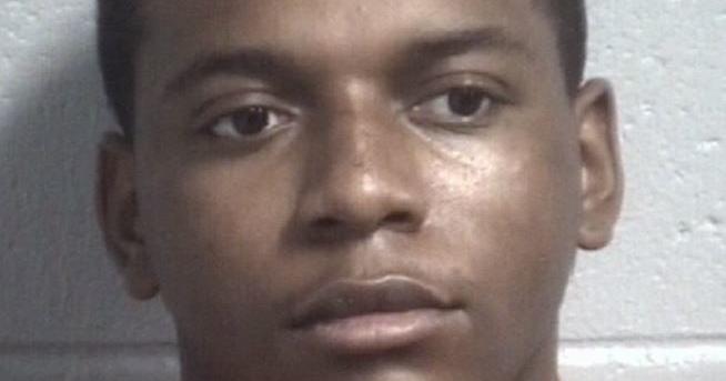 Holly Hill man accused of stabbing woman