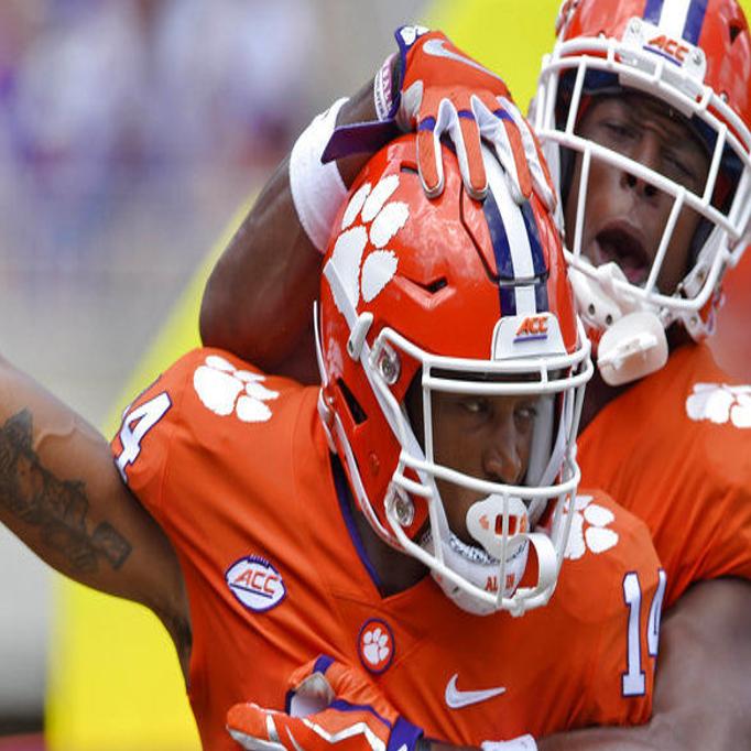 Clemson Football 2 Qbs Lead Tigers In 48 7 Rout Of Furman