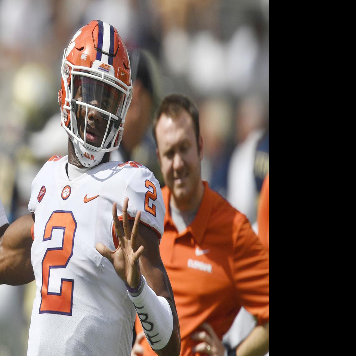 Clemson Football Kelly Bryant Leaving After Slap In Face