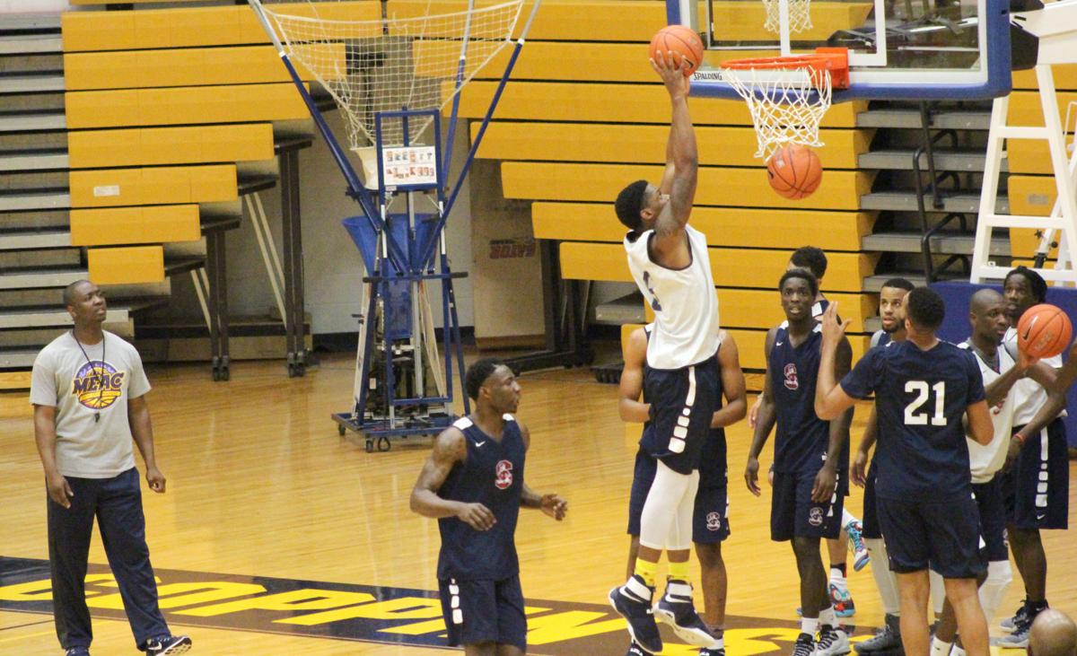 College Basketball South Carolina Men S C State And Claflin In