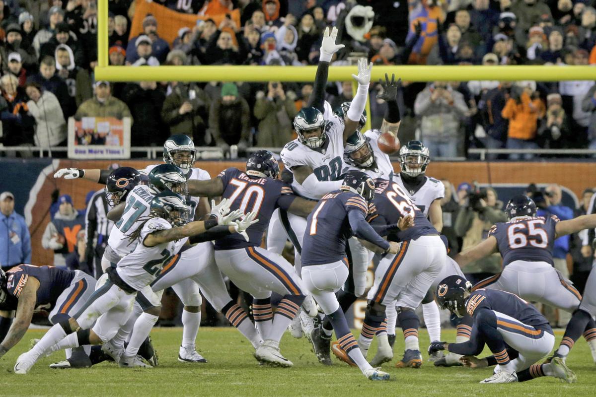 Nick Foles leads Eagles to 16-15 upset of Bears in NFL playoffs