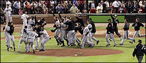 Chicago White Sox win 2005 World Series in four straight games