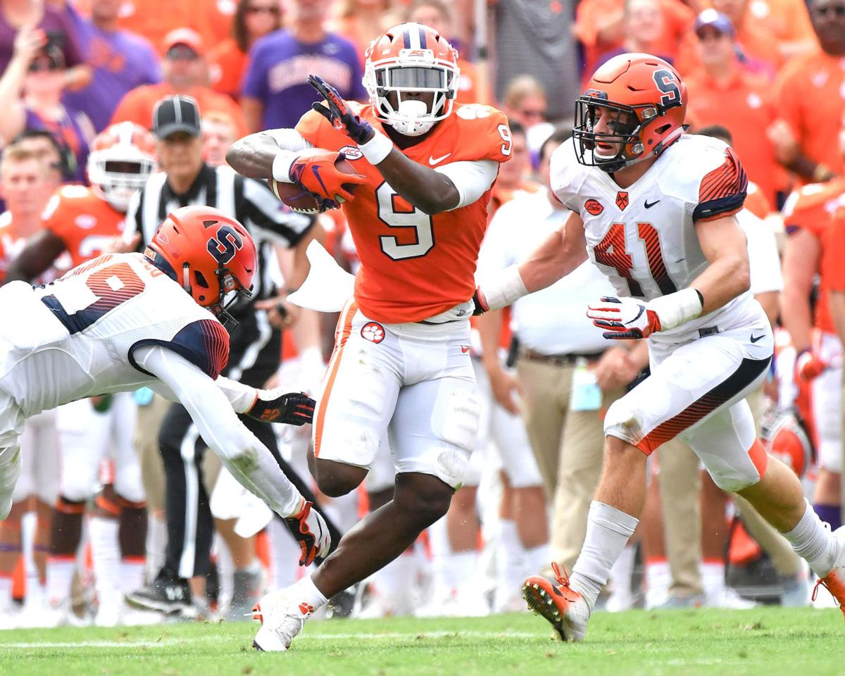 Clemson Football Backup Qb Running Game Lead Tiger Rally