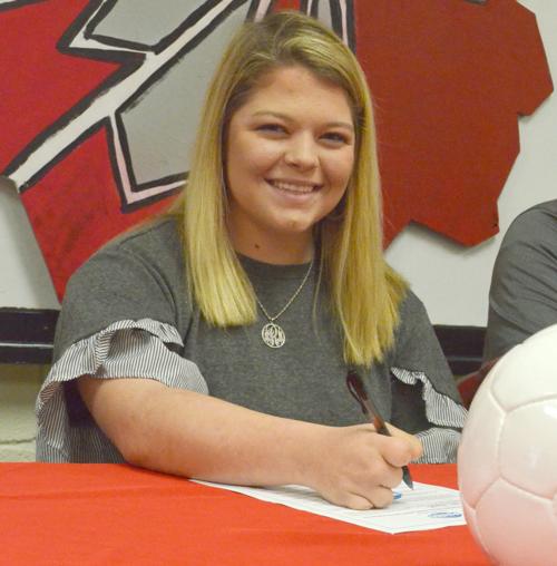 Op S Reynolds Signs With Penn State Beaver Women S Soccer Soccer