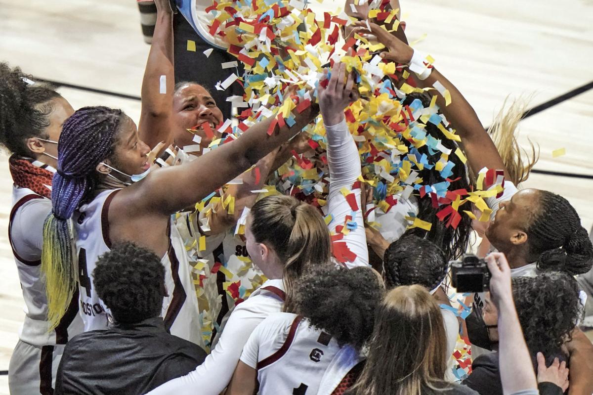 CAROLINA WOMEN BASKETBALL South Carolina drubs Texas 6234 to reach