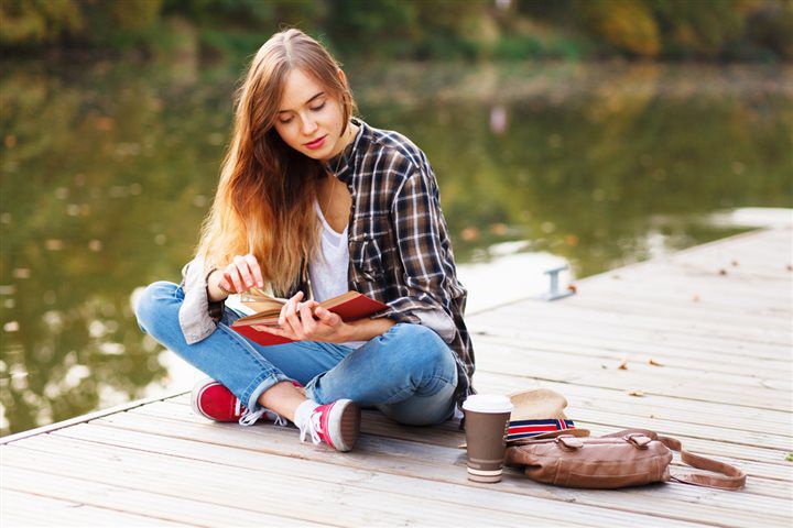Reading illustration