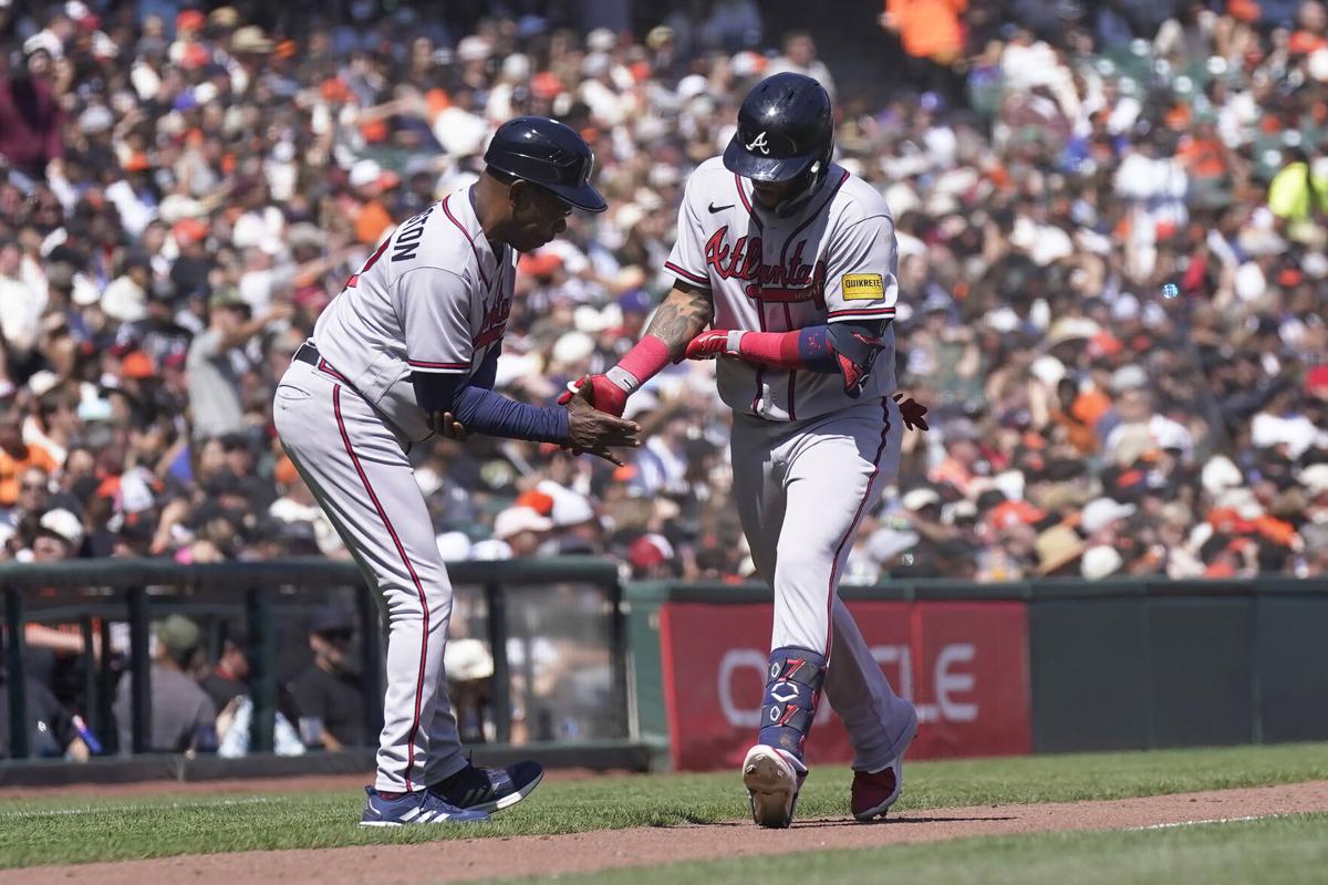 Riley keeps Braves rolling with 30th HR in 7-3 win over Giants