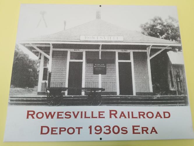 Mayor's mission Rowesville town hall doubling as museum