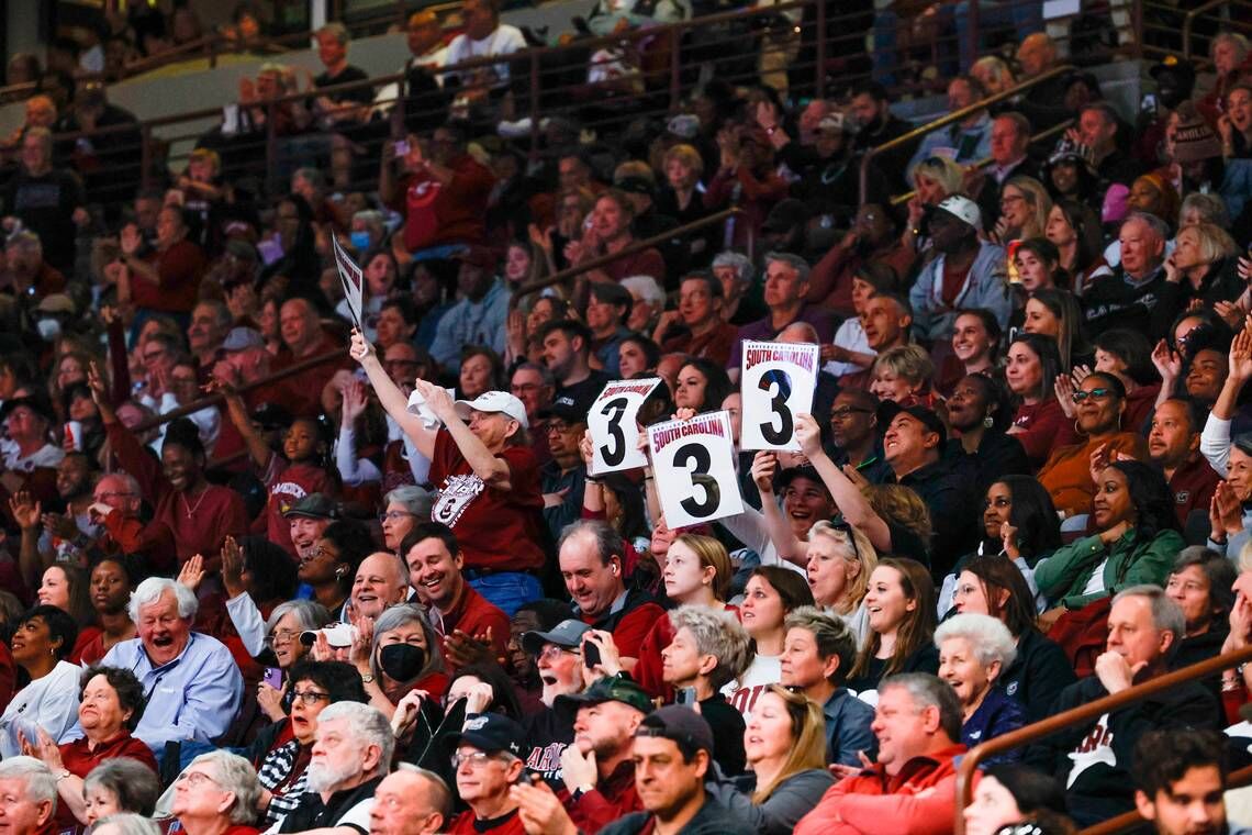 South Carolina fans shatter their home NCAA WBB attendance record