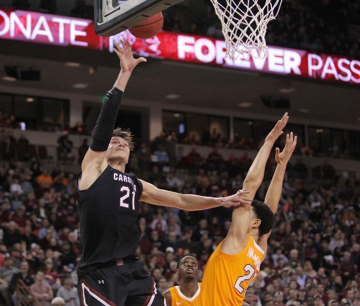 Carolina Basketball Gamecocks Rally To Beat Vols Local