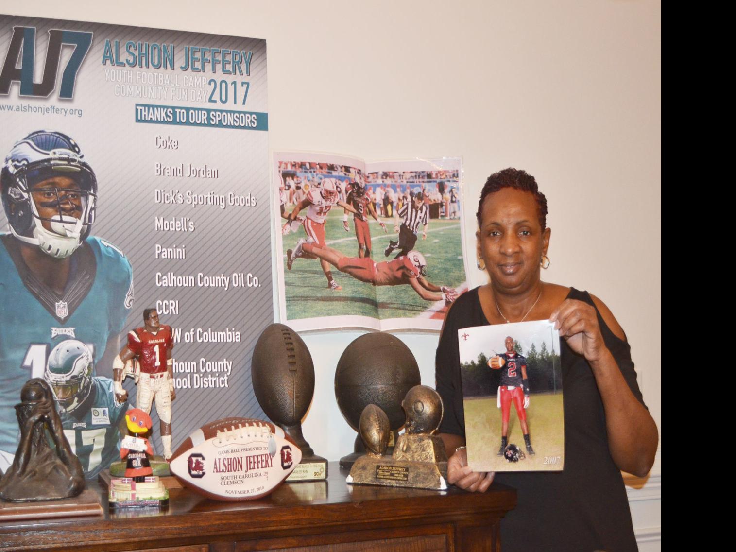 Alshon Jeffery S Mom Always Knew His Dreams Could Come True Sports Thetandd Com