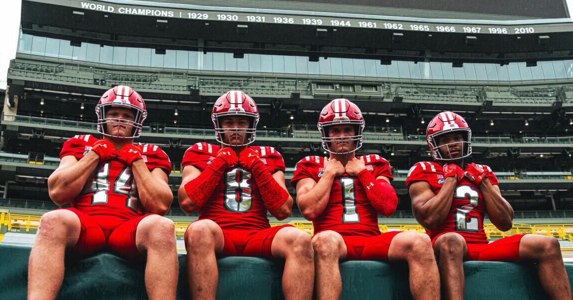 Here's a look at the alternate uniforms Wisconsin football will wear vs. Notre Dame