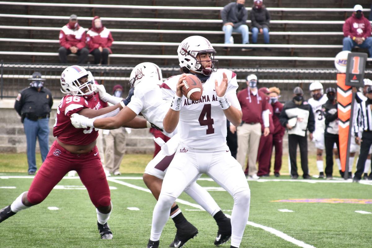QB bulldogs 030621SCSUvsAAM08.JPG