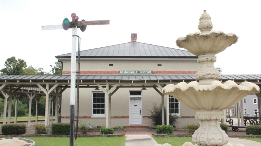 RICH RAIL HISTORY Branchville's 48th annual Raylrode Daze Festivul