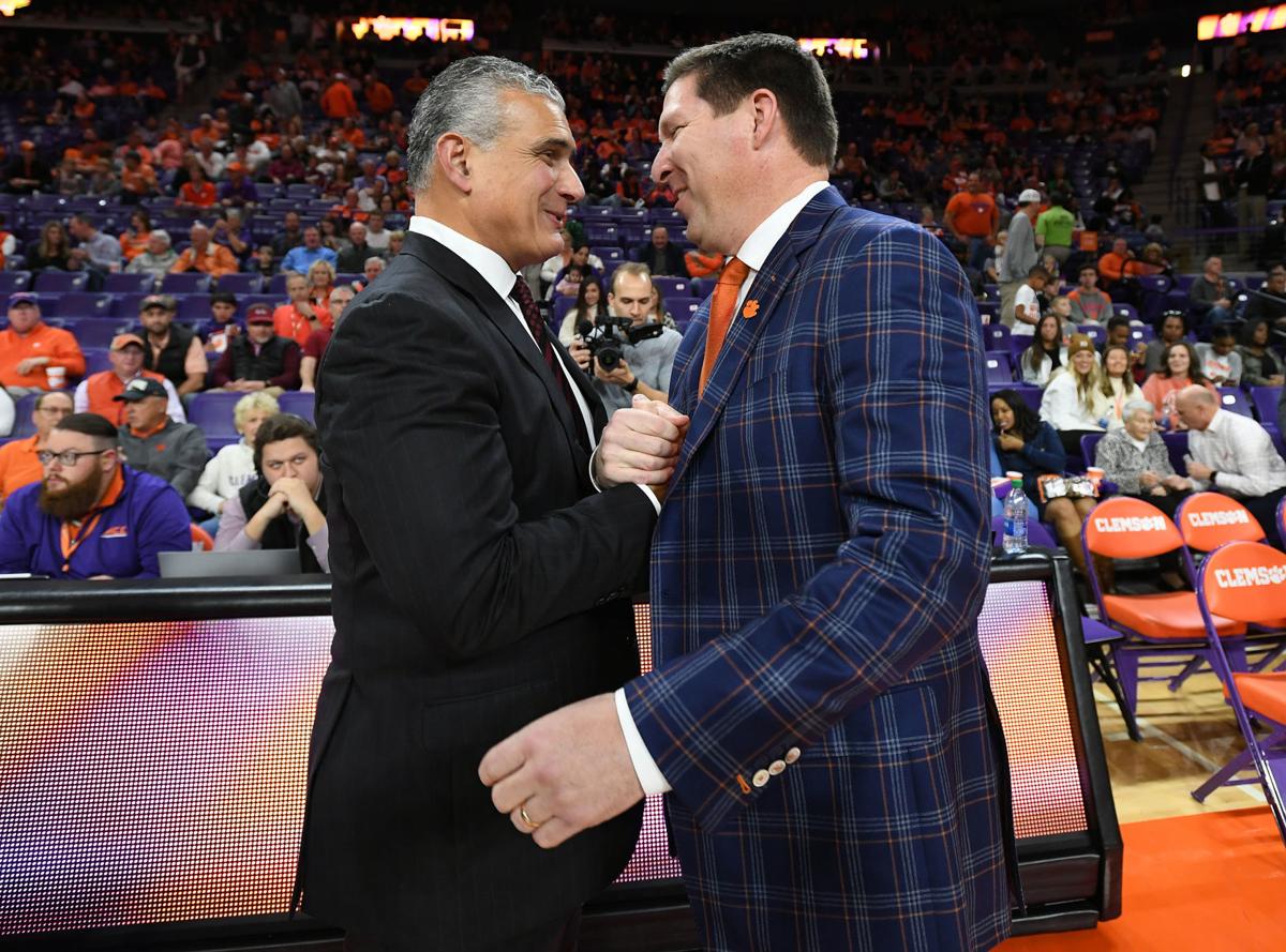 Carolina Basketball Incident Not Overly Concerning To Coaches Clemson Tigers Thetandd Com