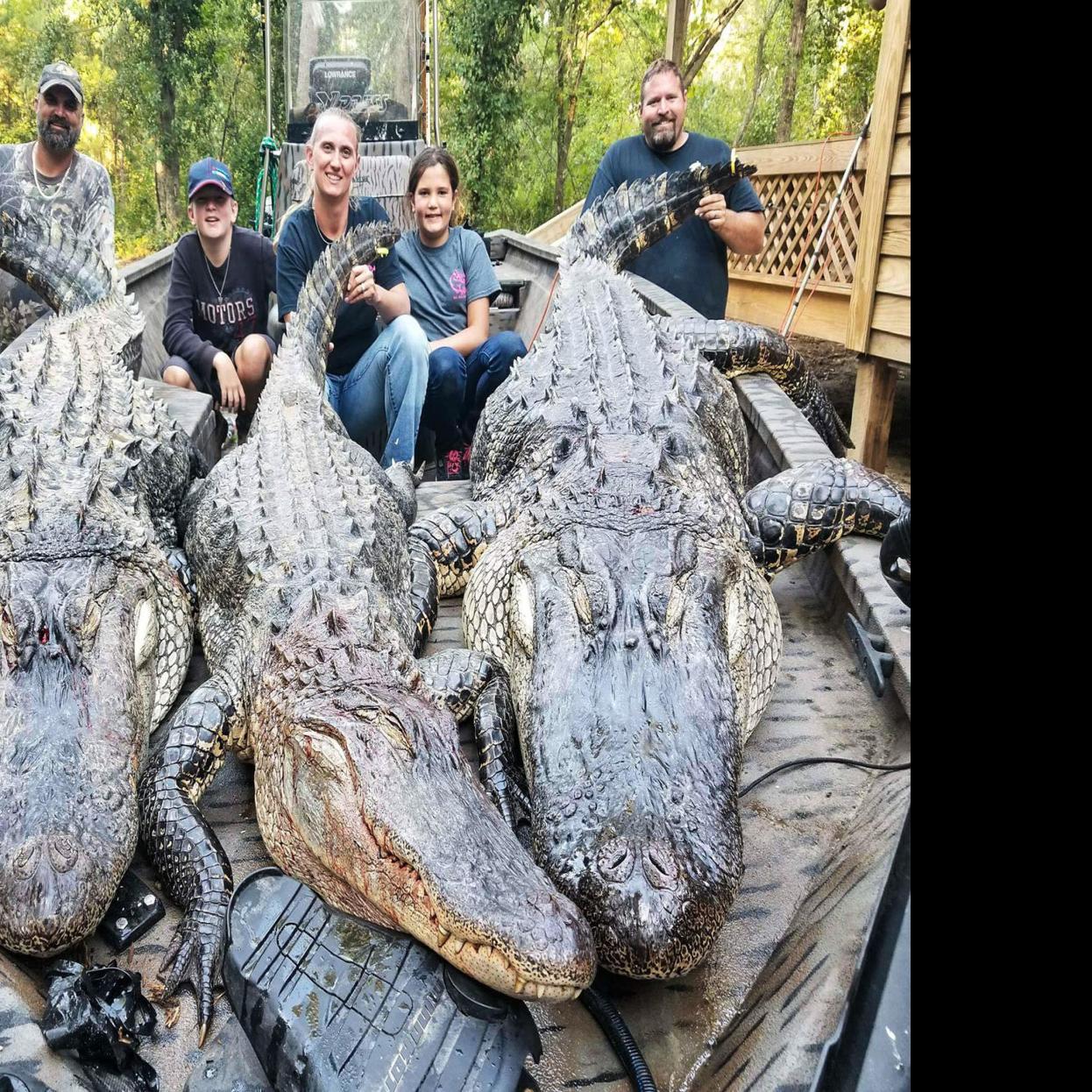 Incredible Hunters Take Three Big Lake Marion Gators On