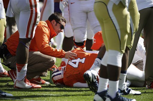 Clemson Qb Watson Ruled Out This Week Sports Thetanddcom