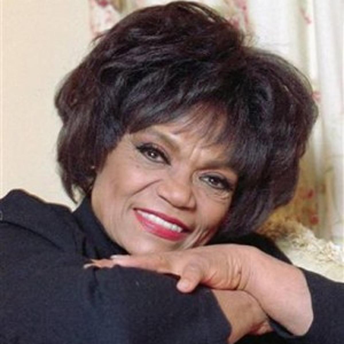 Sultry Santa Baby Singer Eartha Kitt Dies At 81 News Thetandd Com Sultry Santa Baby Singer Eartha Kitt Dies At 81 News Thetandd Com