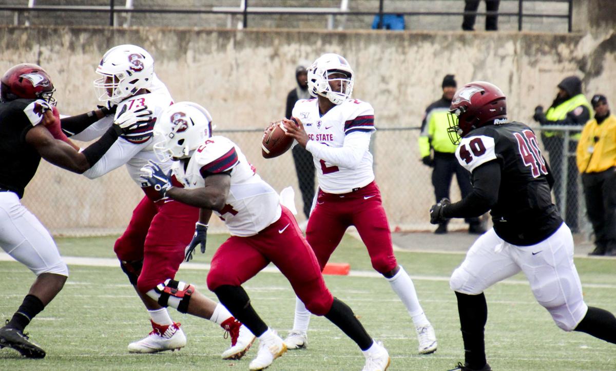 S C State Football Bulldogs Roll Over Eagles 24 0 In Meac Play