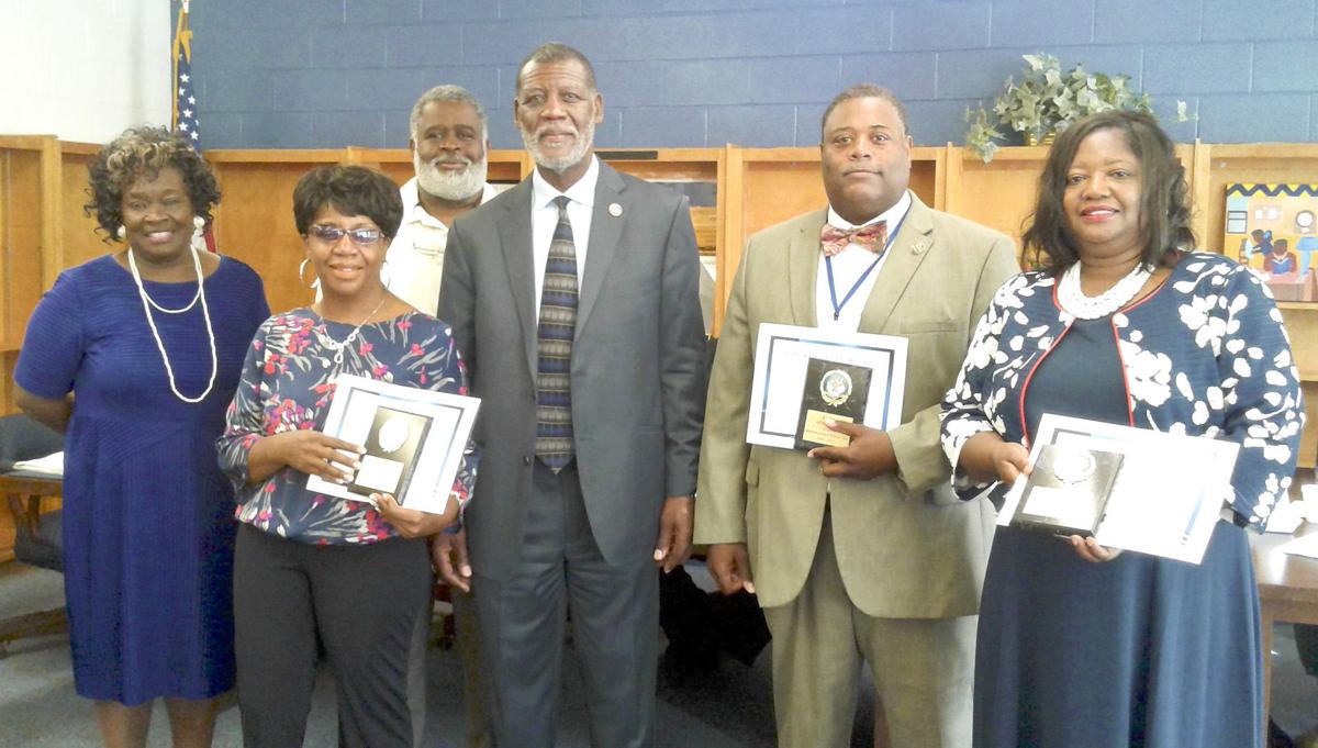 Sanders recognized as outstanding teacher in Bamberg School District 2